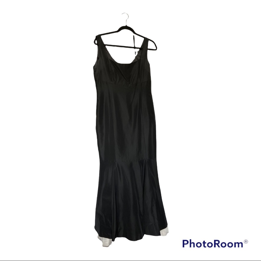 Bandolera Organza gown with tule hem